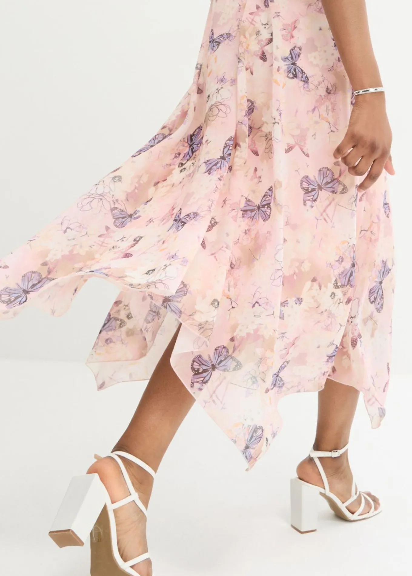 Vestido de gasa con encaje fino