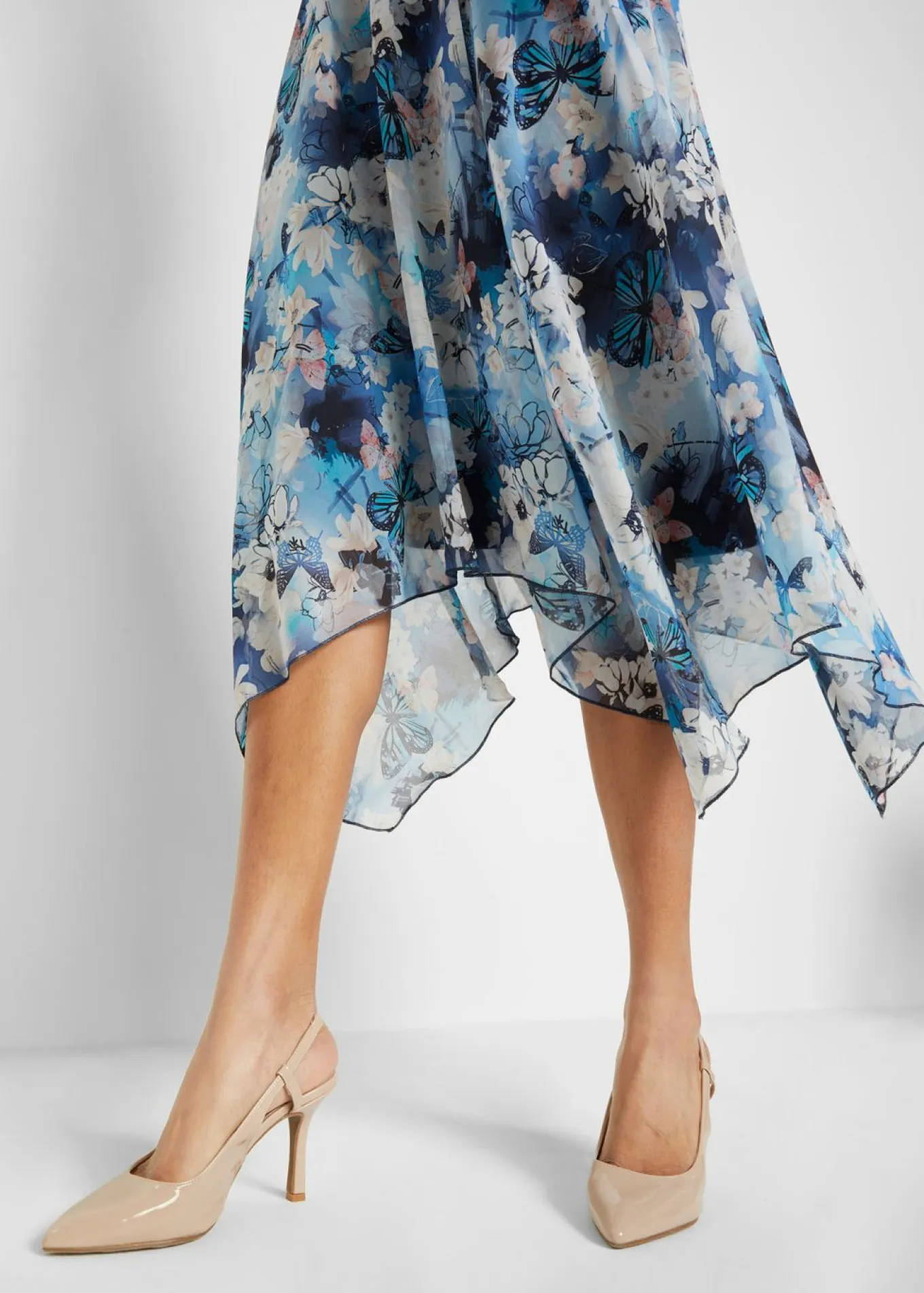 Vestido de gasa con encaje fino