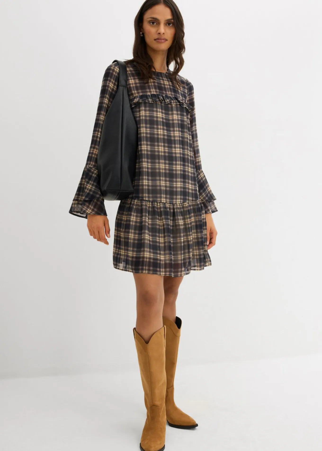Vestido de gasa con volantes