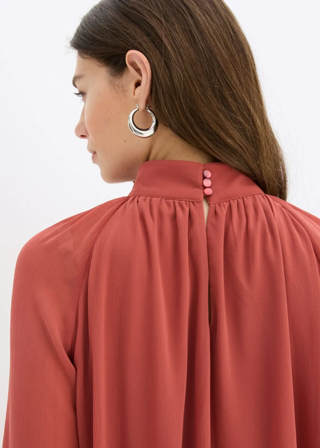 Vestido de gasa con volantes