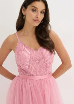 Vestido de noche con encaje y falda de tul fino