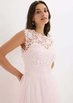 Vestido de noche con encaje y falda de tul fino