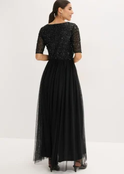 Vestido de noche de tul delicado con bordado de lentejuelas