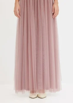 Vestido de noche de tul delicado con bordado de lentejuelas