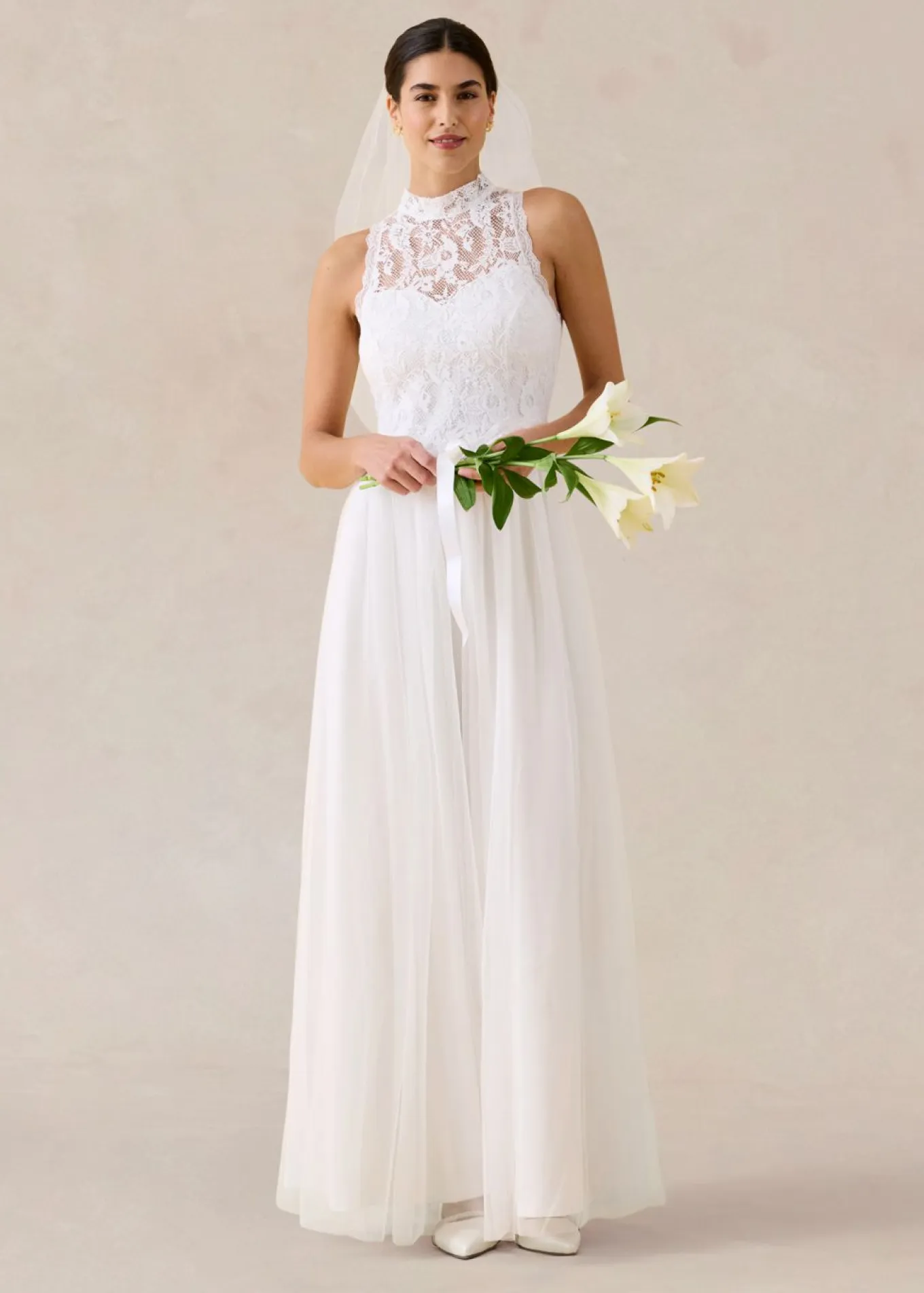 Vestido de novia de tul y encaje