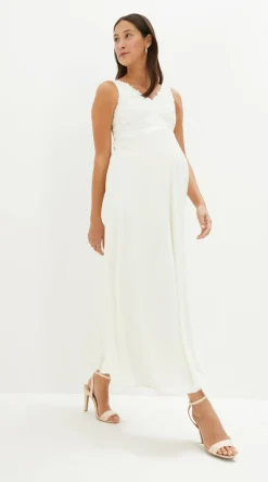 Vestido de novia premamá con encaje