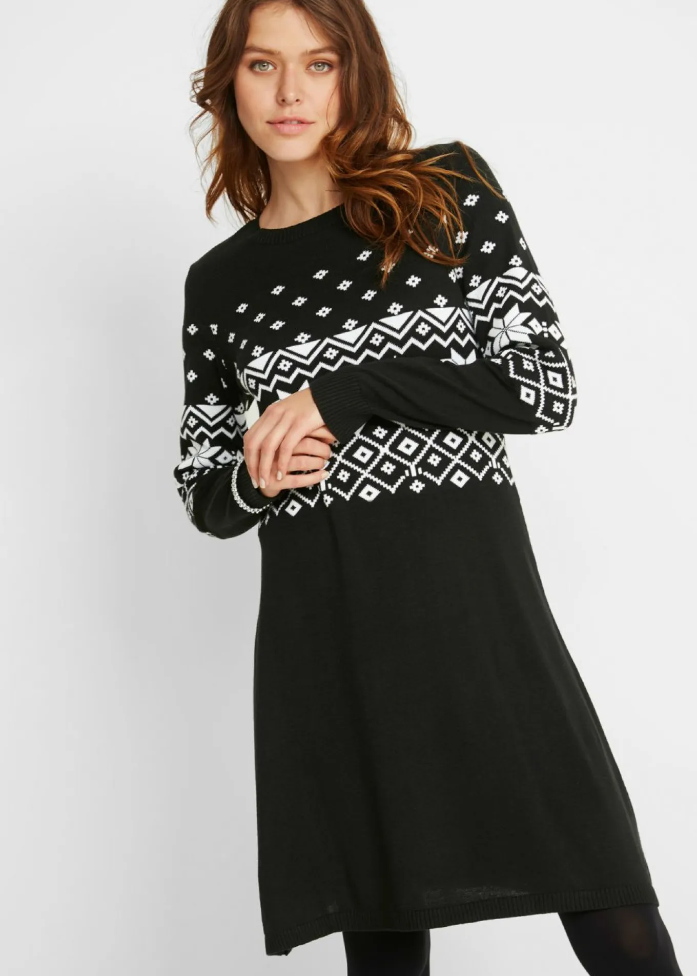 Vestido de punto acampanado con estampado noruego