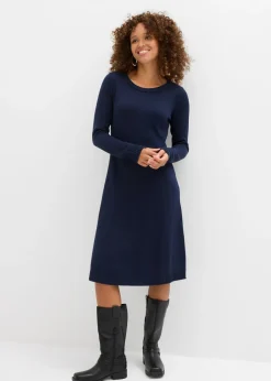 Vestido de punto acampanado