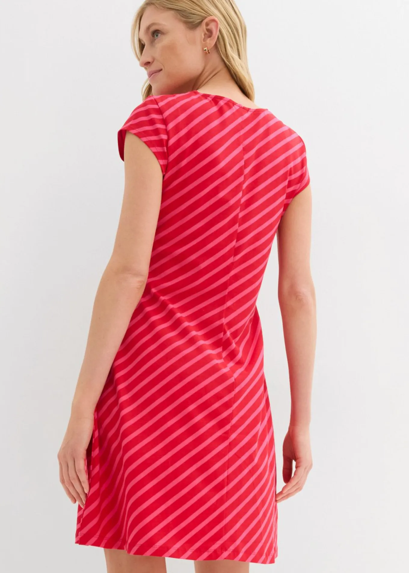 Vestido de punto con ajuste favorecedor