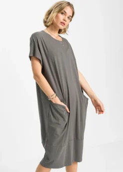 Vestido de punto con bolsillos