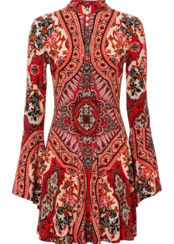 Vestido de punto con cuello alto y mangas con volantes