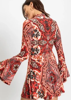 Vestido de punto con cuello alto y mangas con volantes
