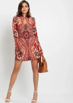 Vestido de punto con cuello alto y mangas con volantes