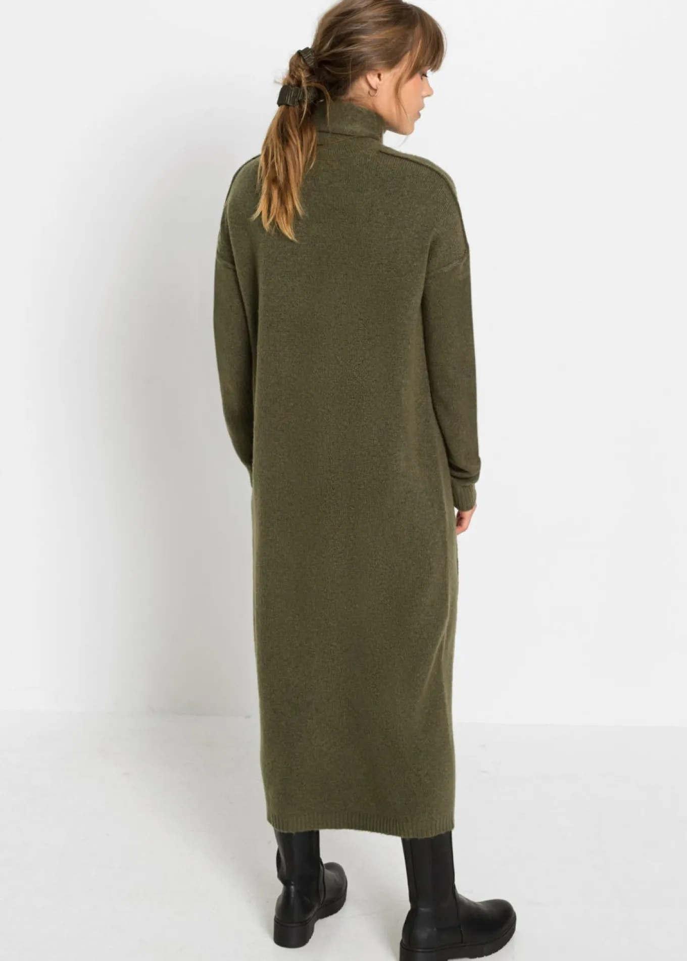 Vestido de punto con cuello vuelto