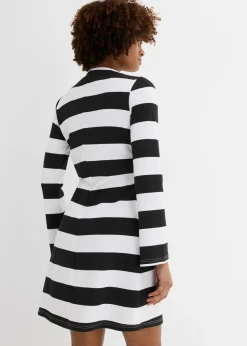 Vestido de punto con cuello alto