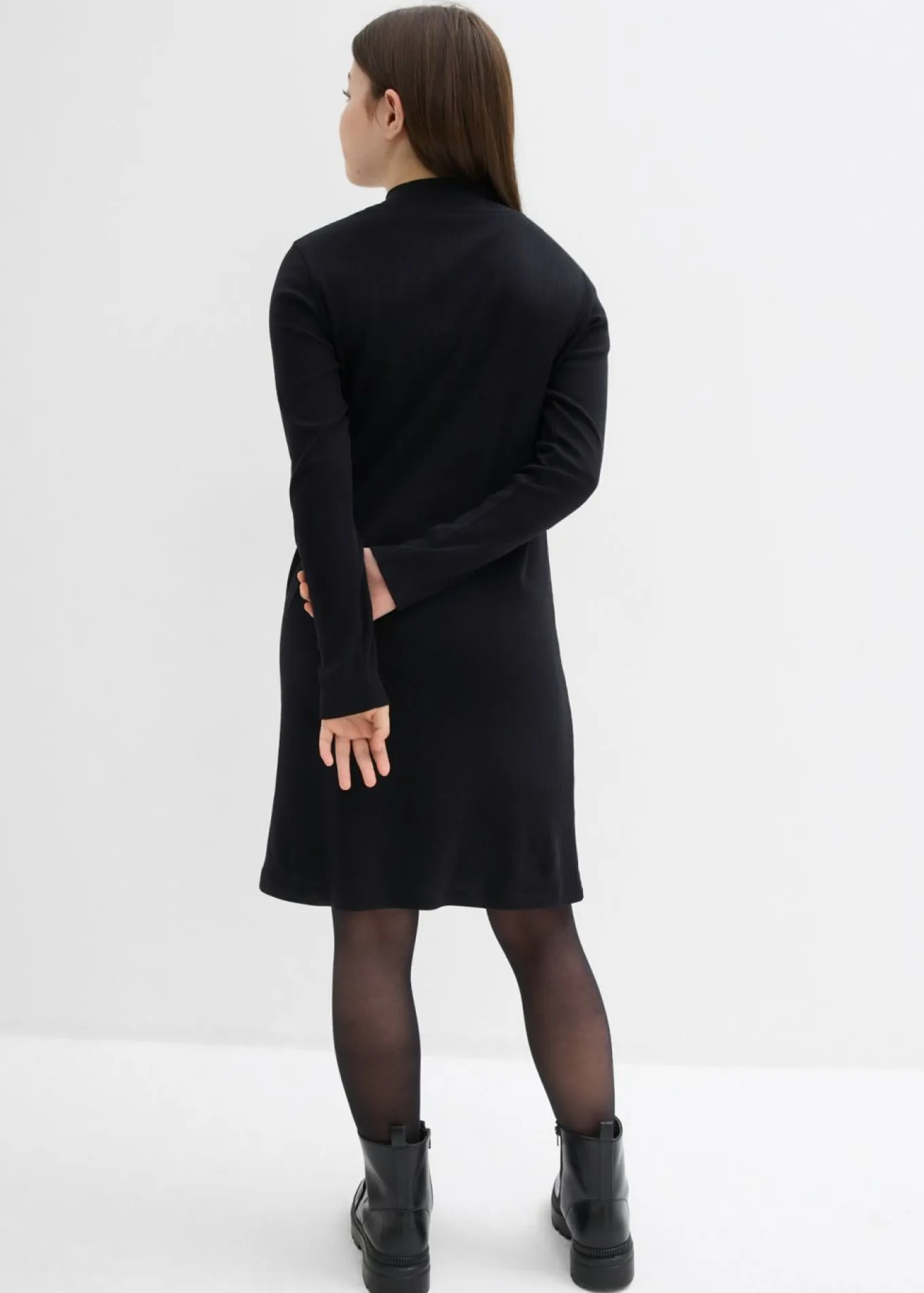 Vestido de punto con cuello alto