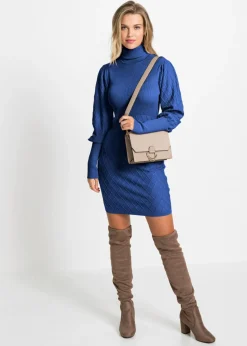 Vestido de punto con cuello vuelto