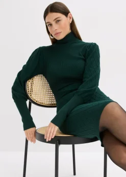 Vestido de punto con cuello vuelto
