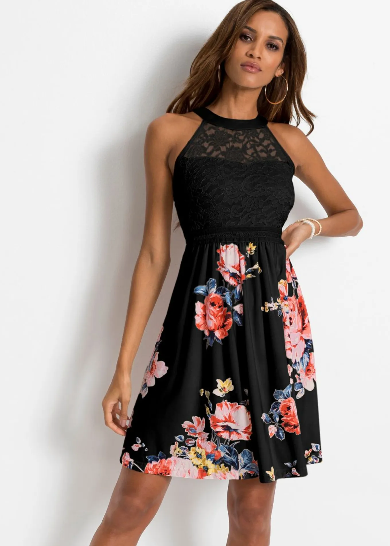 Vestido de punto con encaje