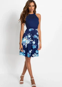 Vestido de punto con encaje