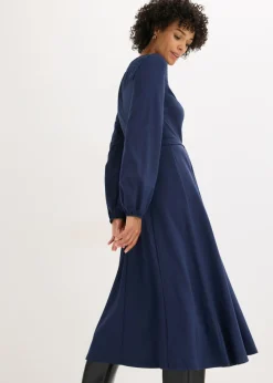 Vestido de punto con encaje