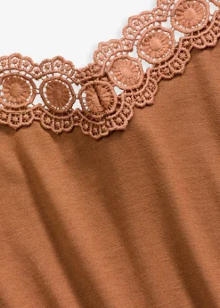 Vestido de punto con encaje