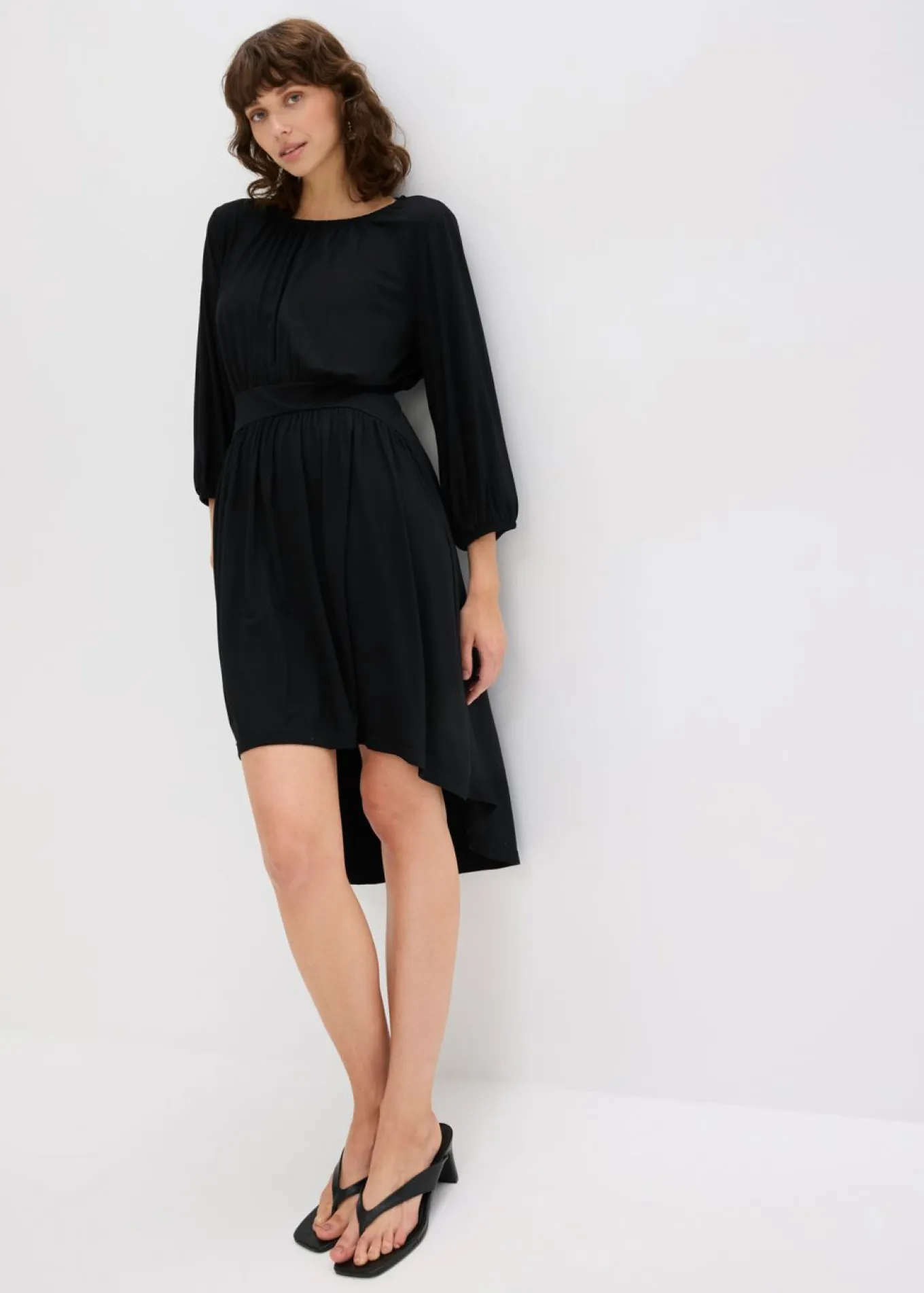 Vestido de punto con fruncidos