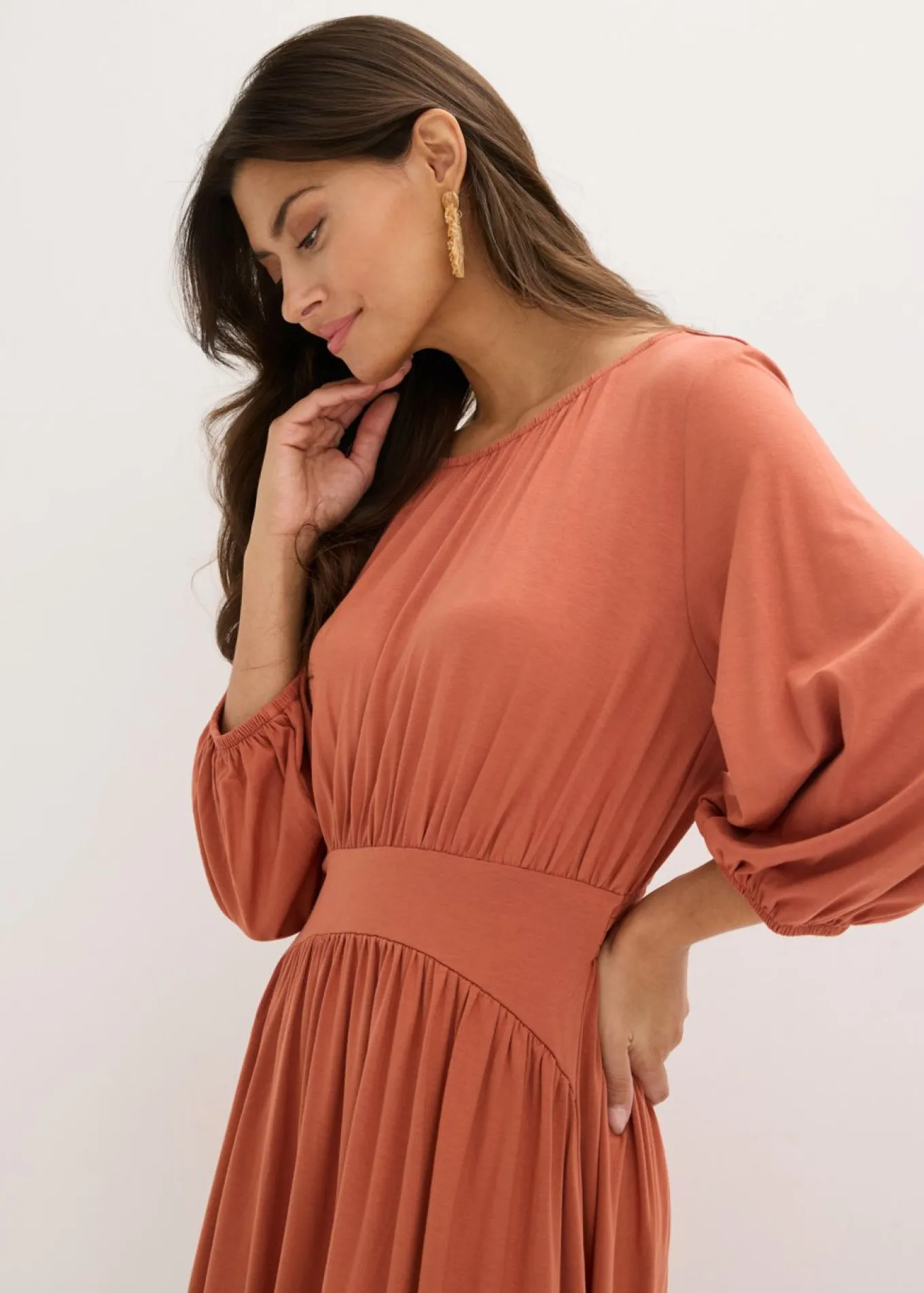 Vestido de punto con fruncidos