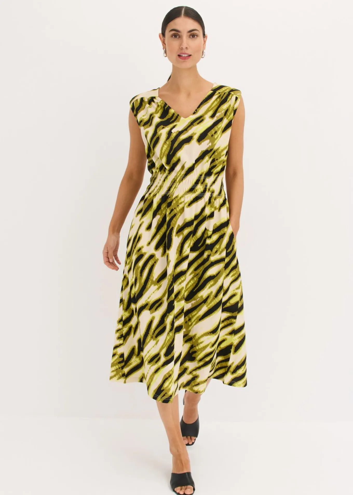 Vestido de punto con nido de abeja