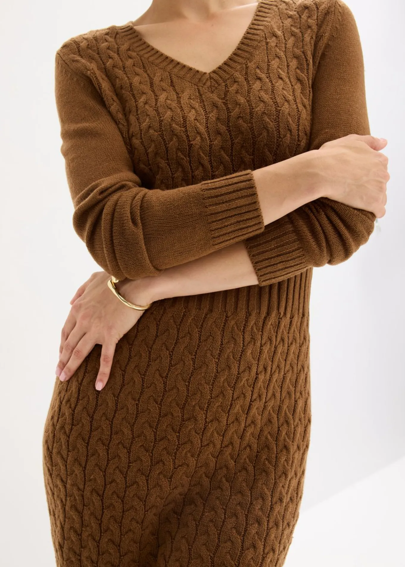 Vestido de punto con patrón trenzado
