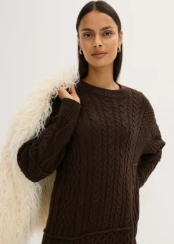 Vestido de punto con patrón trenzado