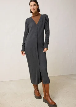 Vestido de punto de lana merina