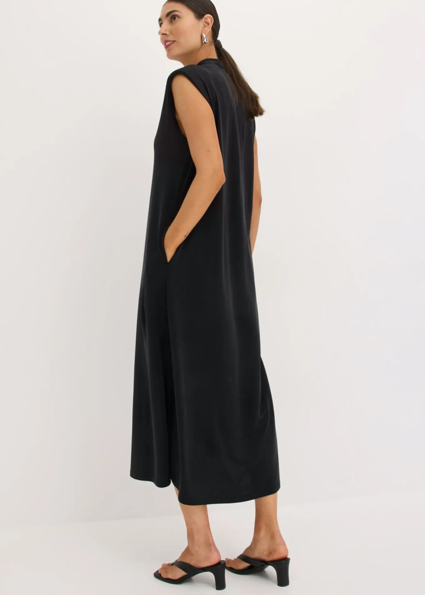 Vestido de punto de piqué de viscosa con hombreras