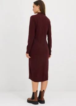 Vestido de punto fino con cuello alto