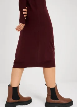 Vestido de punto fino con cuello alto