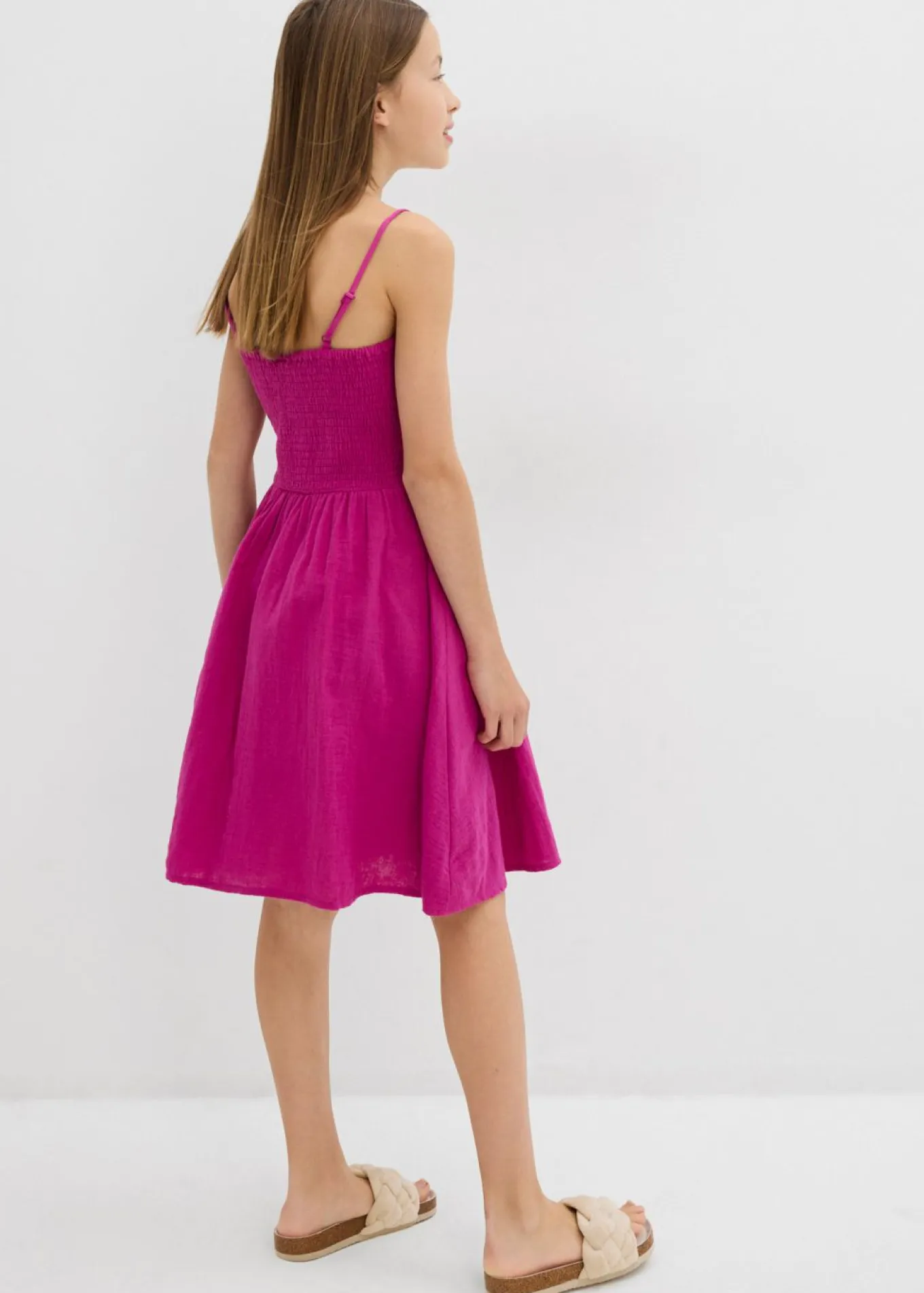 Vestido de tirantes de muselina ligera