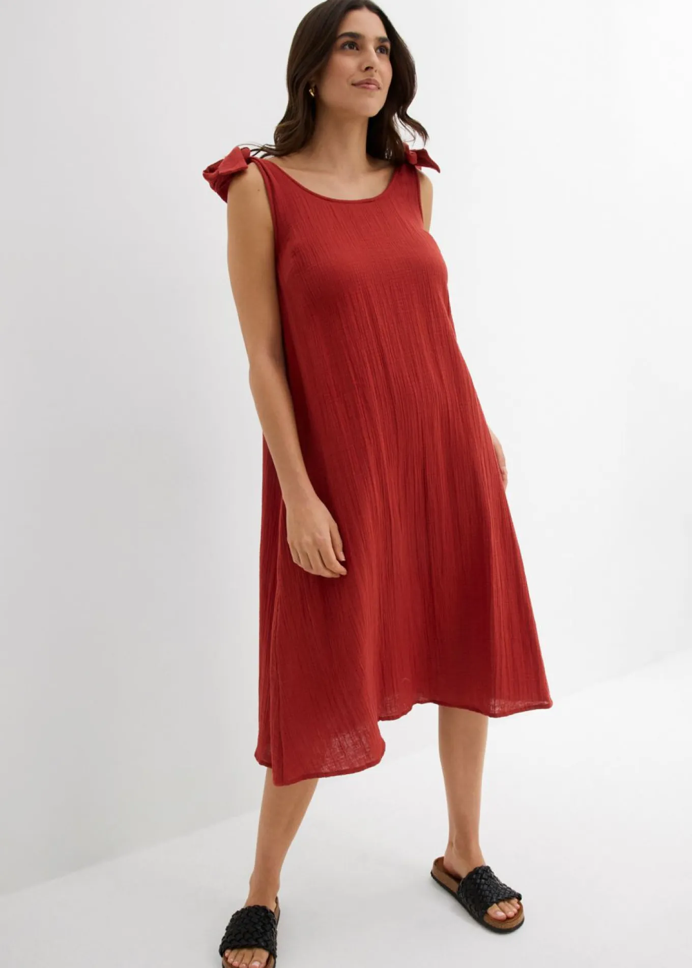 Vestido de tirantes de muselina suave