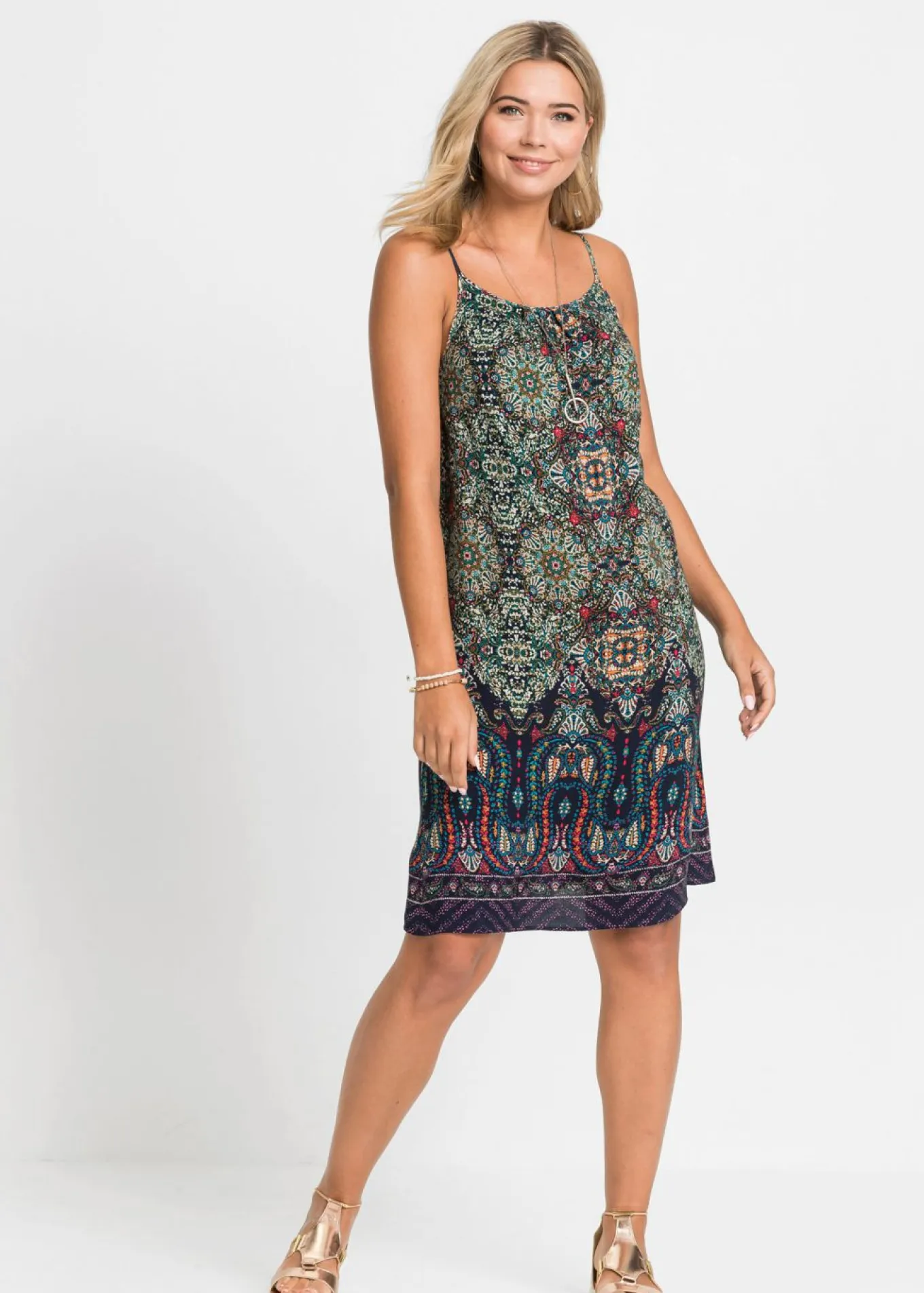 Vestido de tirantes de viscosa fluida