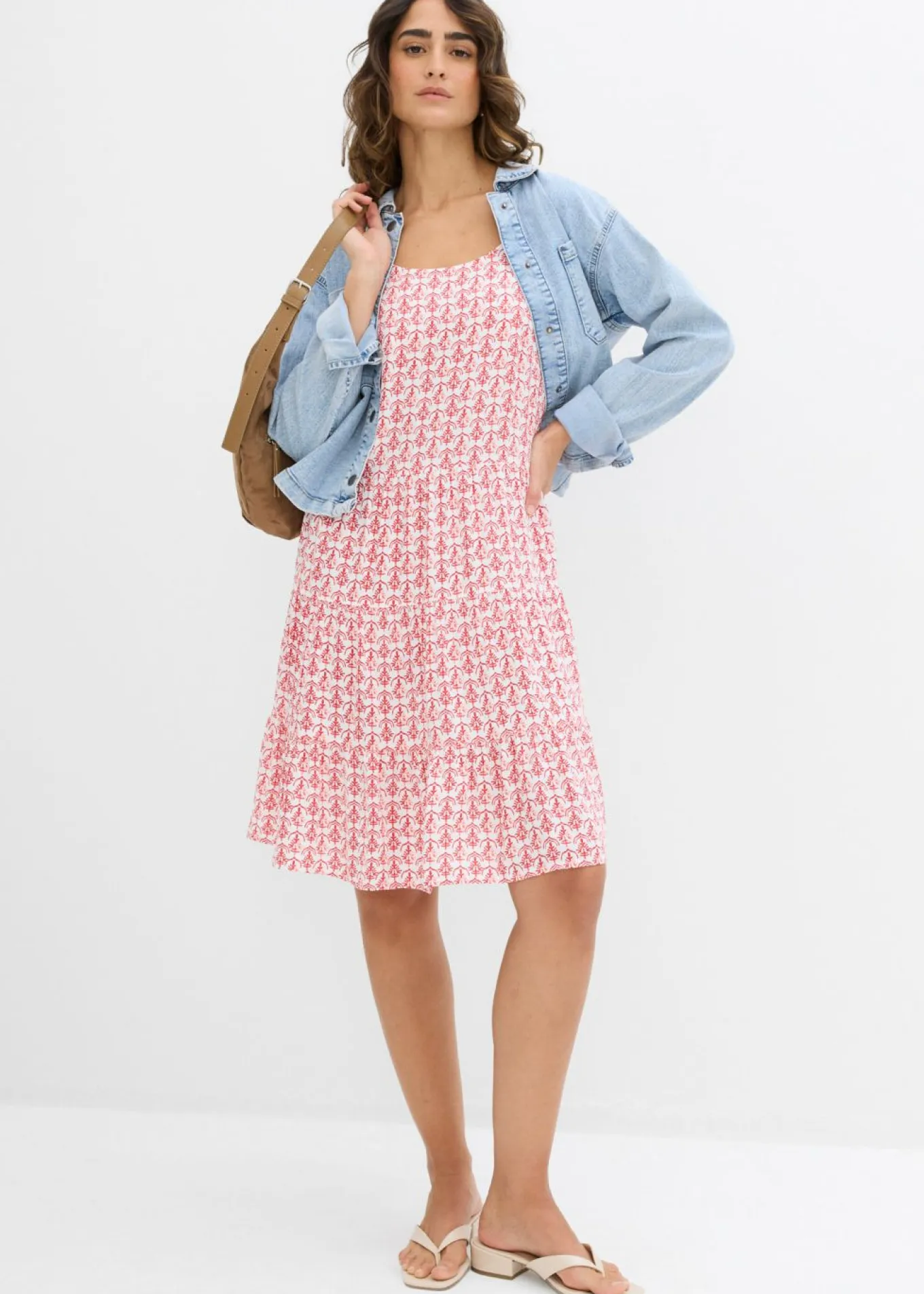Vestido de tirantes de viscosa fluida
