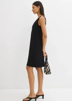 Vestido de tirantes fluido con escote en V
