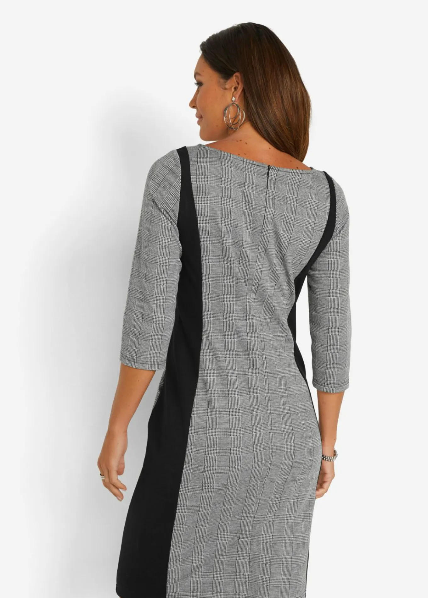 Vestido de tubo con bordado de lentejuelas
