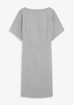 Vestido de tubo con mangas tipo murciélago