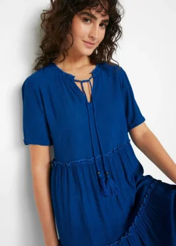 Vestido de viscosa arrugada hasta la rodilla con detalle en el escote