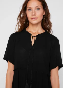 Vestido de viscosa arrugada hasta la rodilla con detalle en el escote