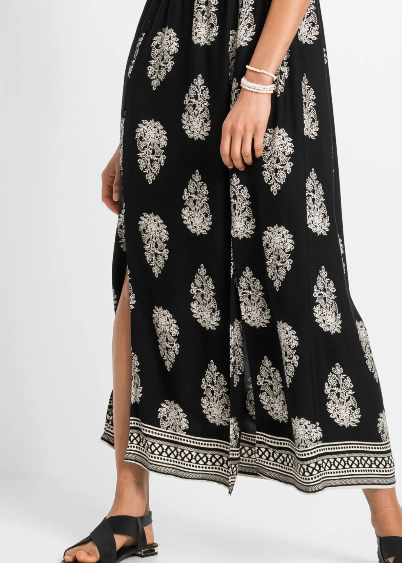 Vestido de viscosa fluida con escote bañera