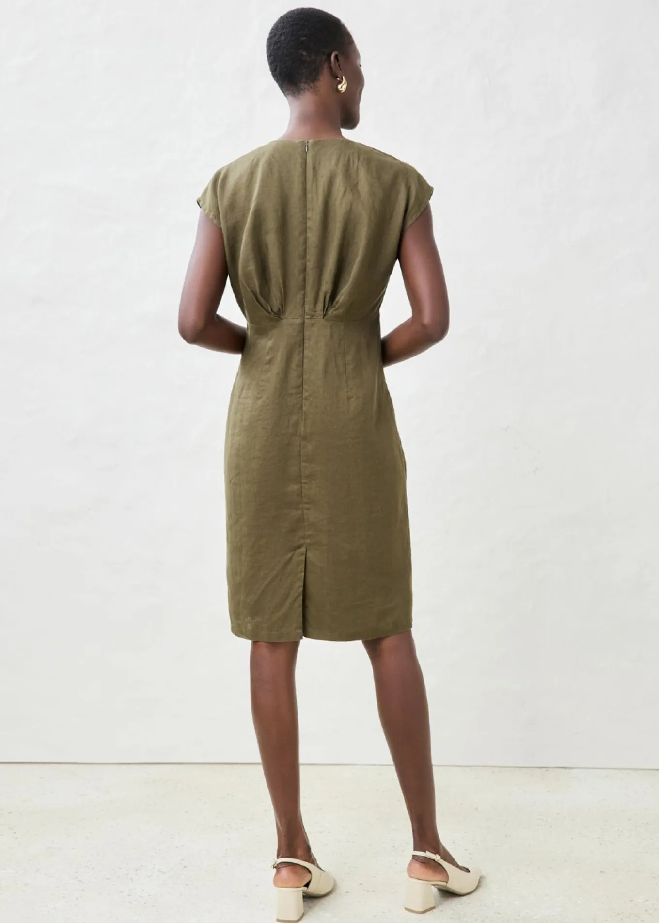 Vestido entallado de lino puro