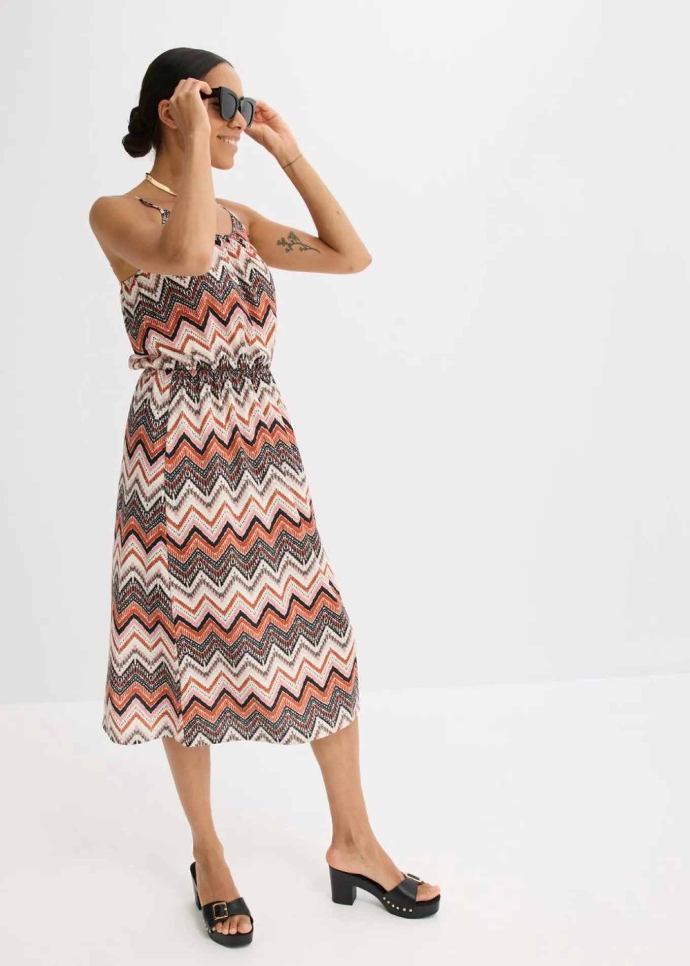 Vestido estampado de tirantes