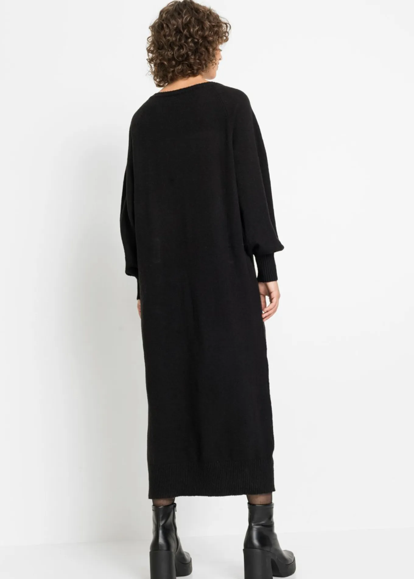 Vestido holgado de punto con largo midi