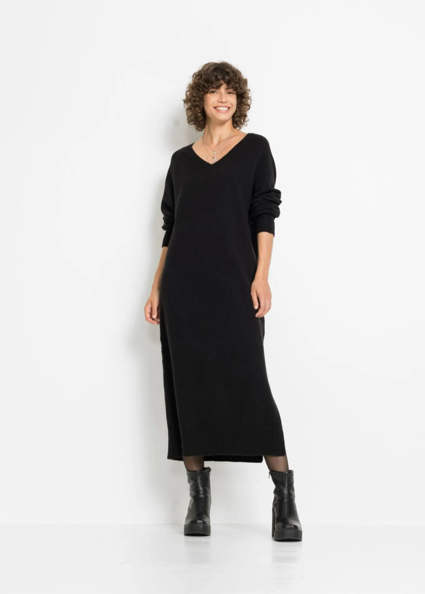 Vestido holgado de punto con largo midi