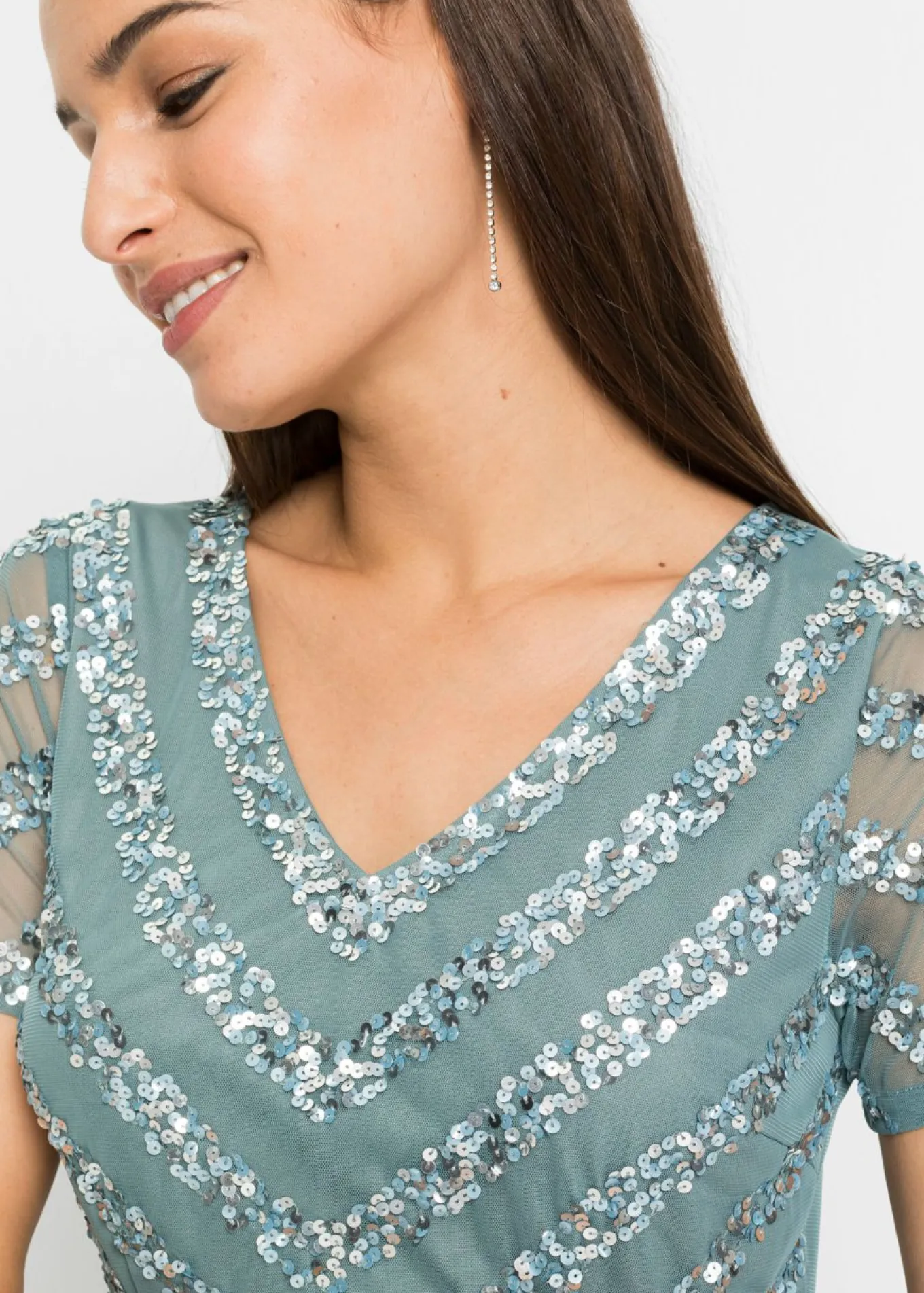 Vestido largo con bordado de lentejuelas
